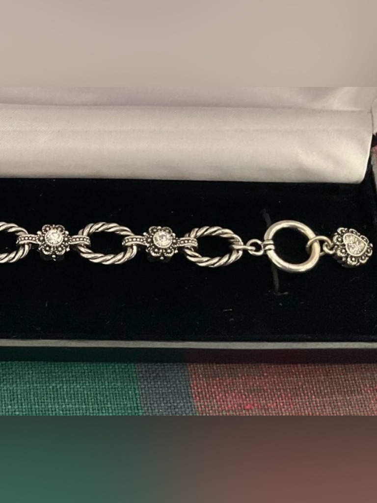 Things Remembered Floral Bracelet Pav Stones & Rope-Textured Links. Silver Tone